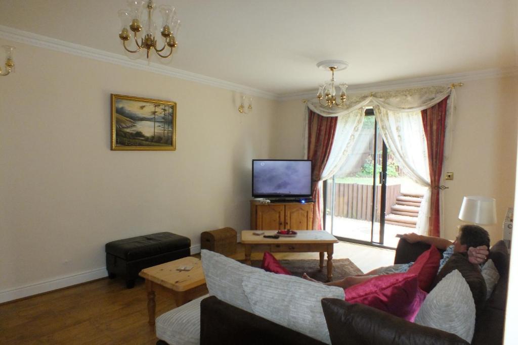 Llwyn Country House Лланеллі Номер фото